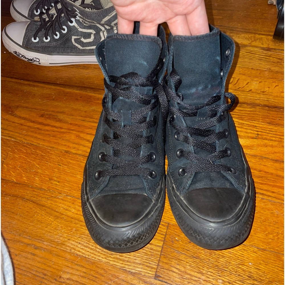 Black high top converse